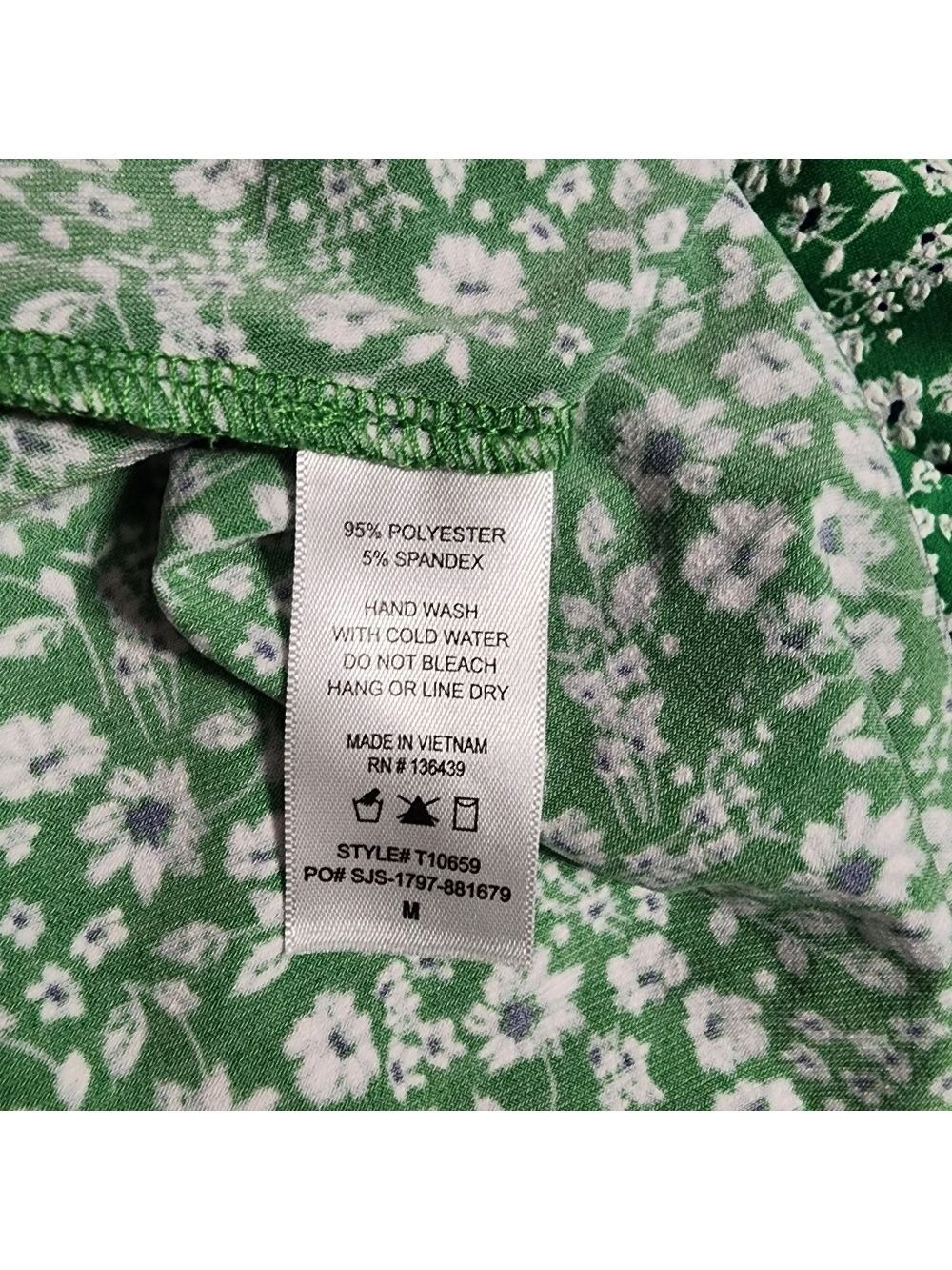 Amana Sleeveless Blouse Medium - Picture 6 of 6